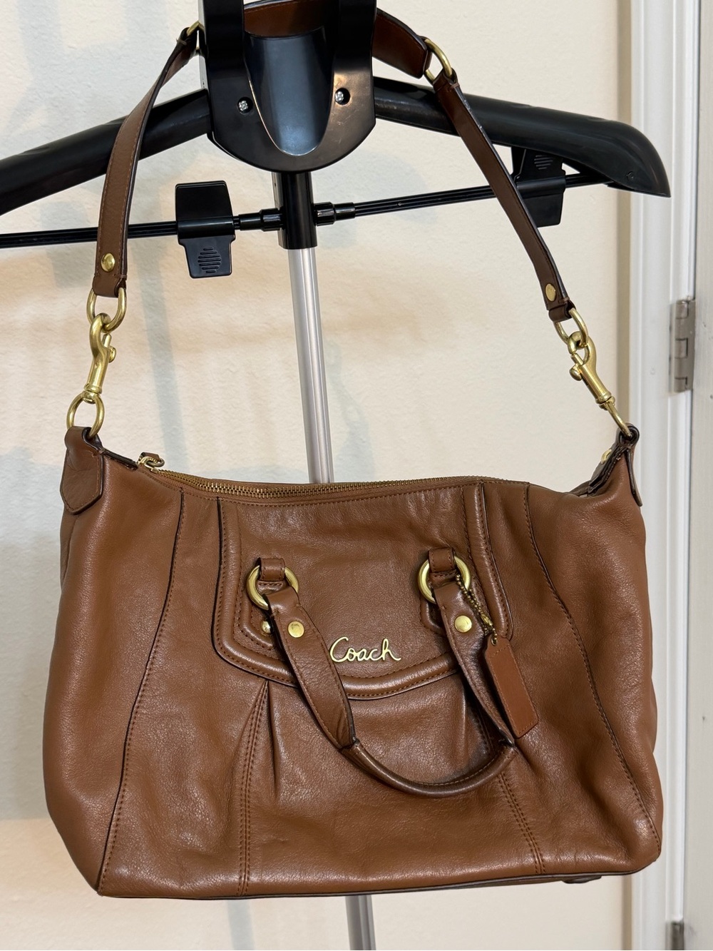 Vintage Coach Ashley Satchel Brown Leather Shoulder Bag with Gold Hardware